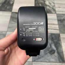 Load image into Gallery viewer, Canon 200M Speedlite Flash