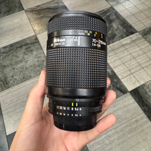 Nikon AF Nikkor 70-210mm f/4-5.6 lens