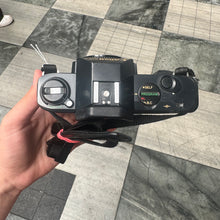 Load image into Gallery viewer, Canon T50 Body