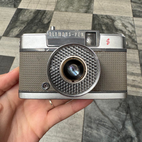 Olympus Pen-EE