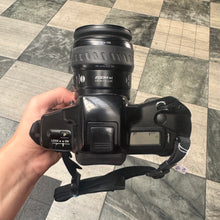 Load image into Gallery viewer, Minolta Dynax 7xi