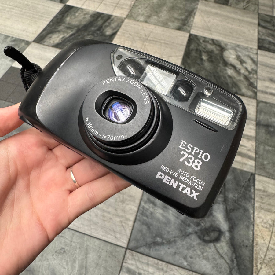 Pentax ESPIO 738