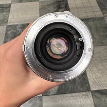 Load image into Gallery viewer, Minolta MC Tele Rokkor-PF 135mm f/2.8 Lens