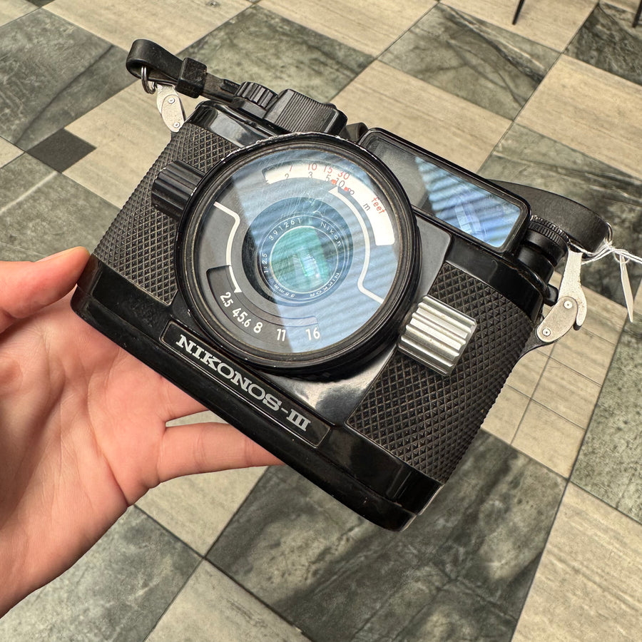 Nikonos III