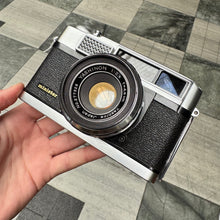 Load image into Gallery viewer, Yashica Minister