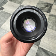 Load image into Gallery viewer, Nikon AF Nikkor 50mm f/1.8 D Lens