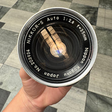 Load image into Gallery viewer, Nikkor-S Auto 35mm f/2.8 Lens
