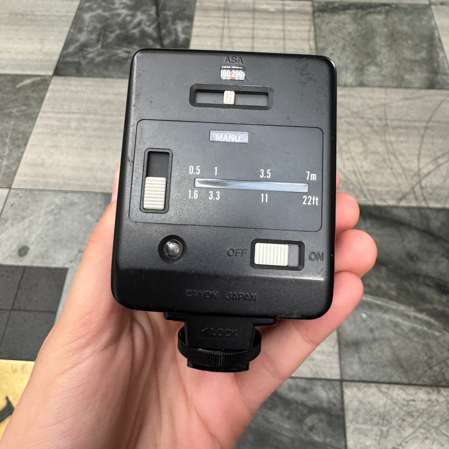 Canon Speedlite 166A Flash