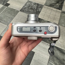 Load image into Gallery viewer, Fujifilm Zoom Date 76S