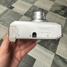 Load image into Gallery viewer, Fujifilm Zoom Date 76S