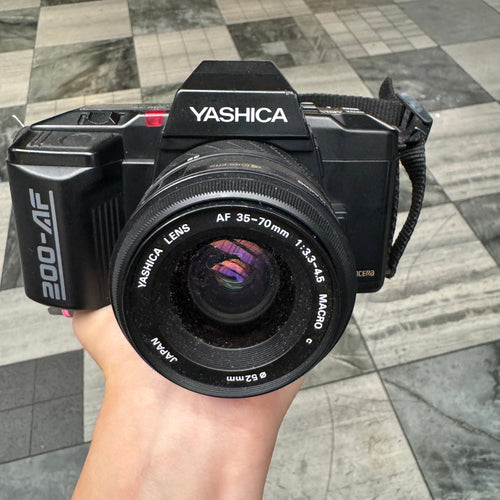 Yashica 200-AF