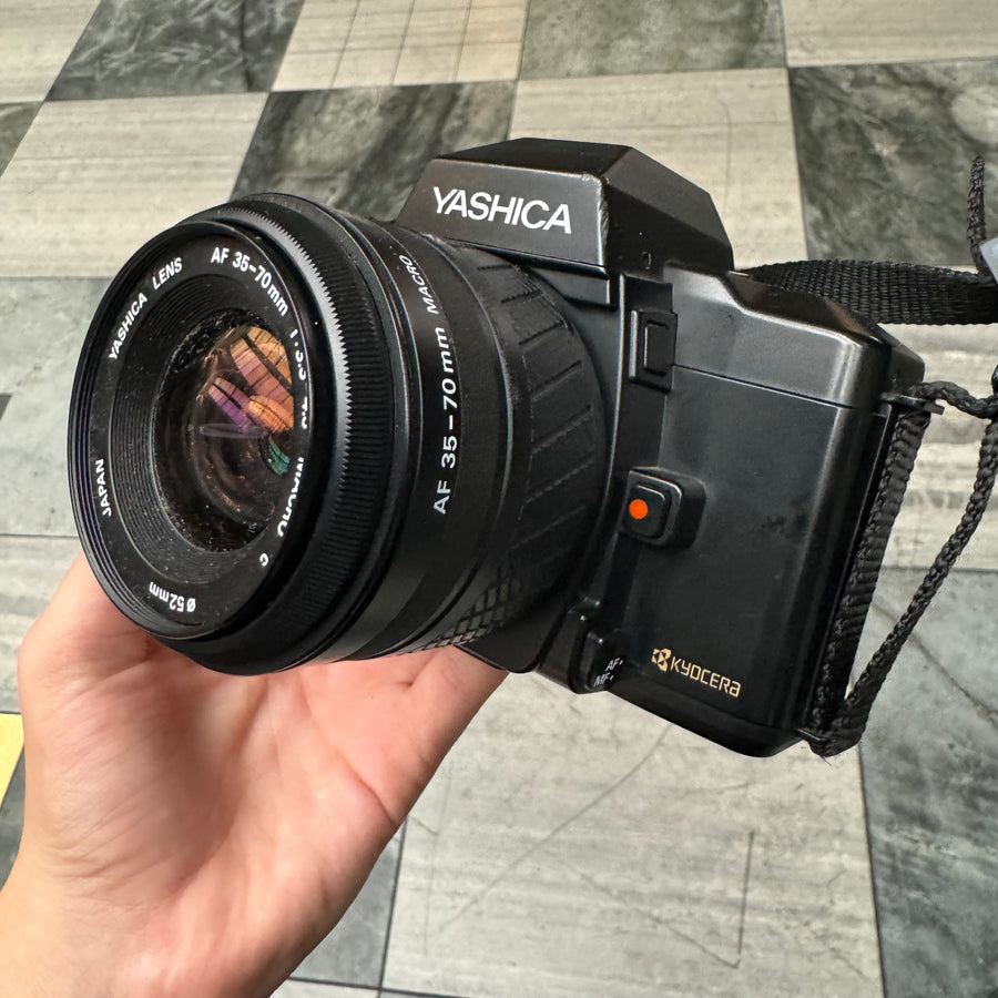 Yashica 200-AF