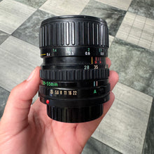 Load image into Gallery viewer, Canon Zoom FD 28-55mm f/3.5-4.5 Lens
