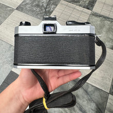Load image into Gallery viewer, Pentax K1000
