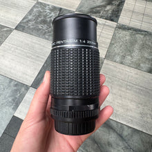 Load image into Gallery viewer, SMC Pentax-M 200mm f/4 Lens