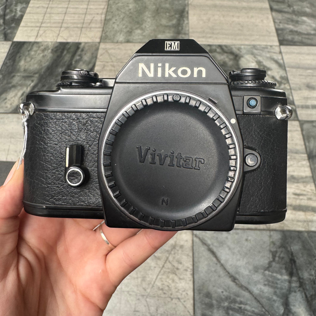 Nikon EM Body