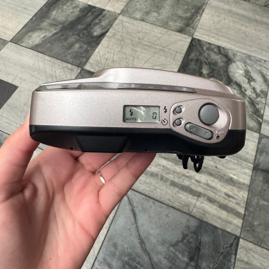 Minolta Riva Zoom 70