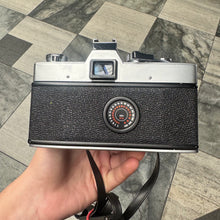 Load image into Gallery viewer, Minolta SRT 100