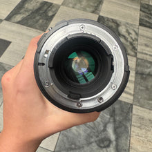 Load image into Gallery viewer, Nikon ED AF Nikkor 80-200mm f/2.8 Lens