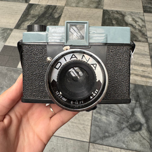 Diana Camera