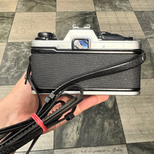 Load image into Gallery viewer, Olympus OM-10