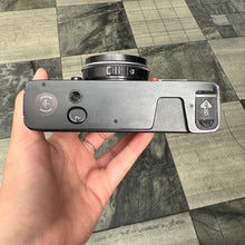 Load image into Gallery viewer, Konica C35 EF