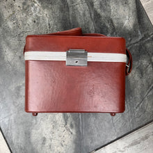 Load image into Gallery viewer, Vintage Leather Camera Case