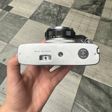 Load image into Gallery viewer, Olympus Trip 35