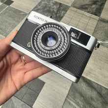 Load image into Gallery viewer, Olympus Trip 35