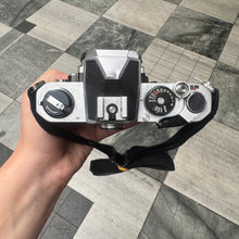 Load image into Gallery viewer, Nikon FM Body