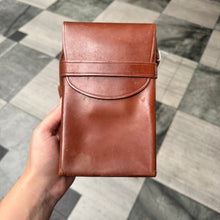 Load image into Gallery viewer, Vintage Polaroid SX-70 Case