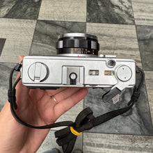 Load image into Gallery viewer, Olympus 35 DC