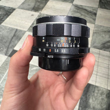 Load image into Gallery viewer, Super-Multi-Coated Takumar 35mm f/3.5 Lens