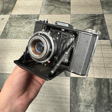 Load image into Gallery viewer, Zeiss Ikon Nettar 515/16