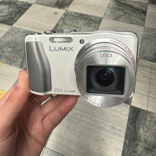Load image into Gallery viewer, Panasonic Lumix DMC-TZ30