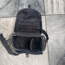 Load image into Gallery viewer, Vintage Canon Bag