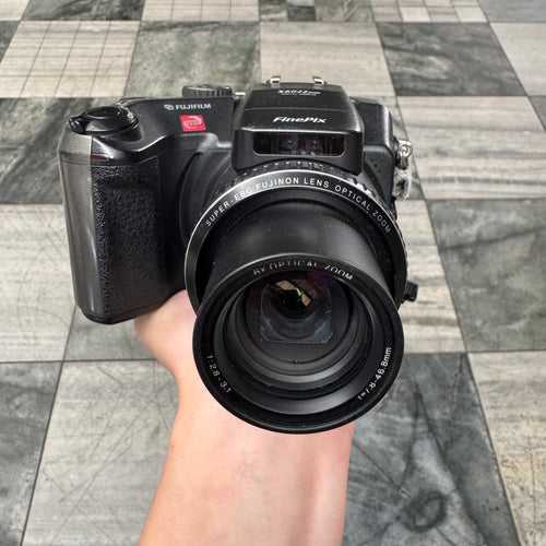 Fujifilm FinePix S602 Zoom