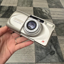 Load image into Gallery viewer, Olympus Superzoom 105G