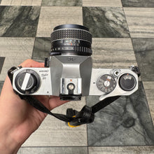 Load image into Gallery viewer, Asahi Pentax Spotmatic SP F