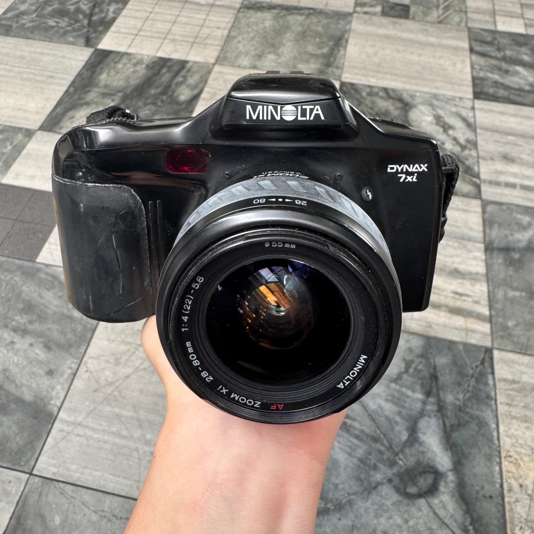 Minolta Dynax 7xi (Gebraucht) in Zofingen für CHF 35 - mit Lieferung Minolta Dynax 7xi (Gebraucht) in Zofingen für CHF 35 - mit Lieferung