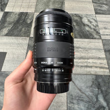 Load image into Gallery viewer, Sigma AF Zoom 75-200mm f/3.8 Lens