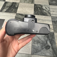 Load image into Gallery viewer, Olympus Superzoom 70