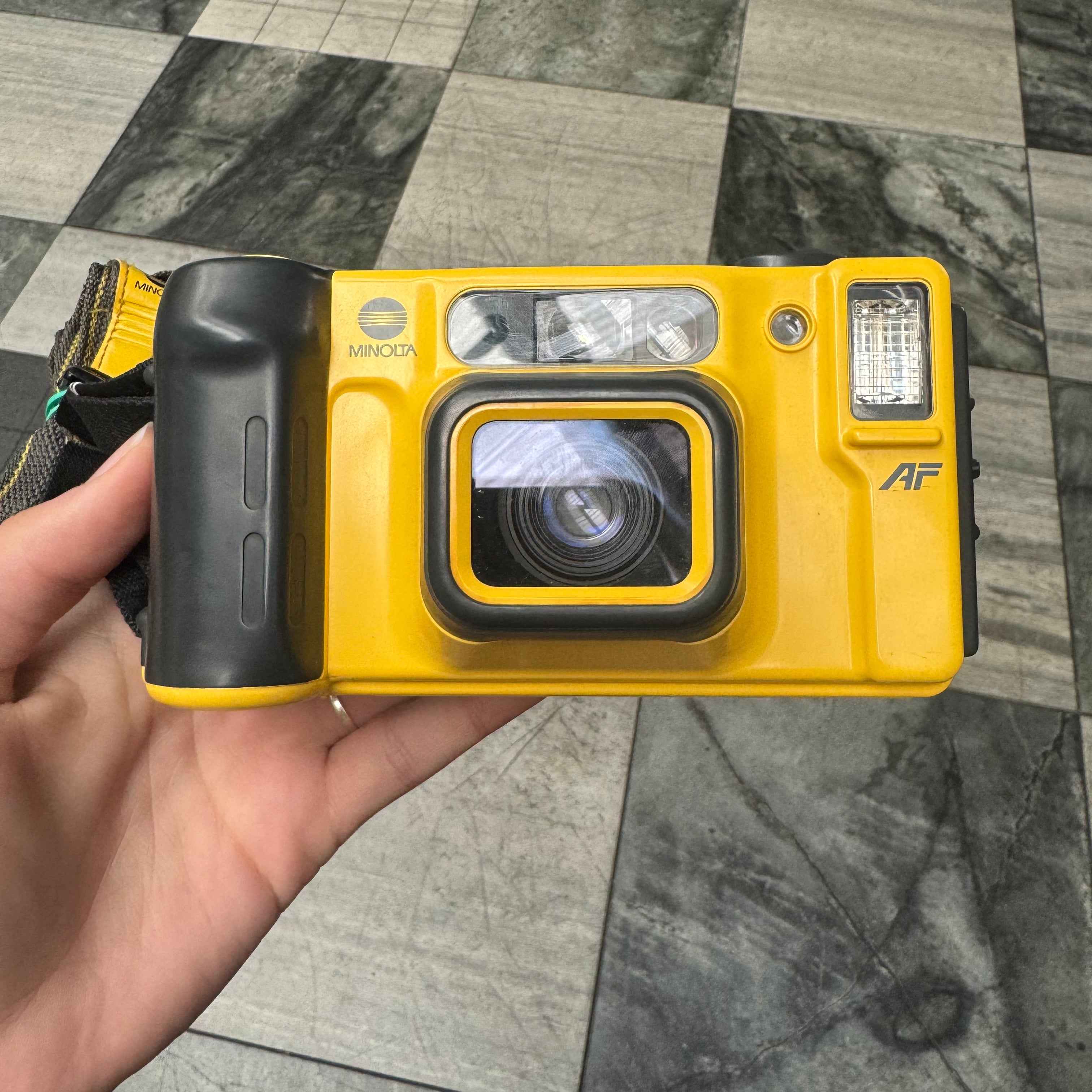 MINOLTA WEATHERMATIC DUAL 35 イエロー Minolta Weathermatic 35DL – Junktion NZ