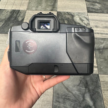 Load image into Gallery viewer, Canon EOS 600 Body