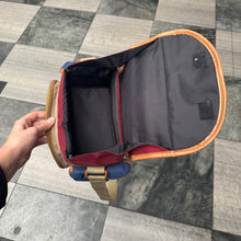Load image into Gallery viewer, Vintage Camera Bag