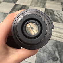Load image into Gallery viewer, Vivitar 28mm f/2.5 Auto Wide-Angle Lens