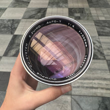 Load image into Gallery viewer, Olympus OM-System E.Zuiko Auto-T 200mm f/4 Lens