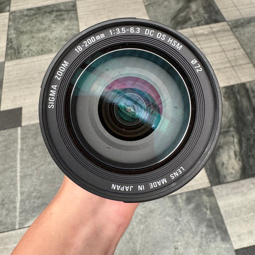 Sigma 18-200mm f/3.5-5.6 DC OS Lens