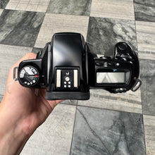Load image into Gallery viewer, Canon EOS 3000 Body
