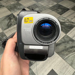 Sony CCD-TRV24E Handycam Vision